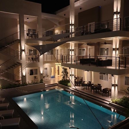 Rovira Suites Dumaguete City Exteriér fotografie