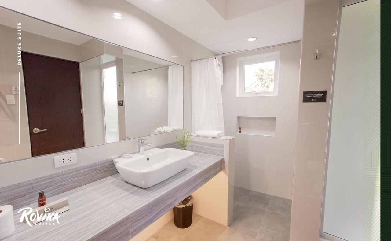 Rovira Suites Dumaguete City Exteriér fotografie
